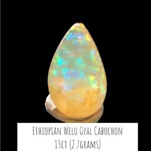 Ethiopian Welo Opal Cabochon Crystal
13ct - 2.7g